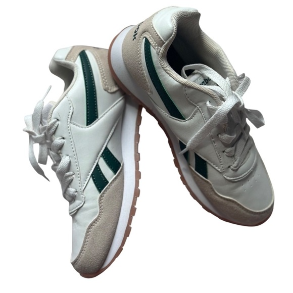 Reebok Glide Running Shoe Athletic Sneaker White Gray Suede Youth 3 - Picture 2 of 6